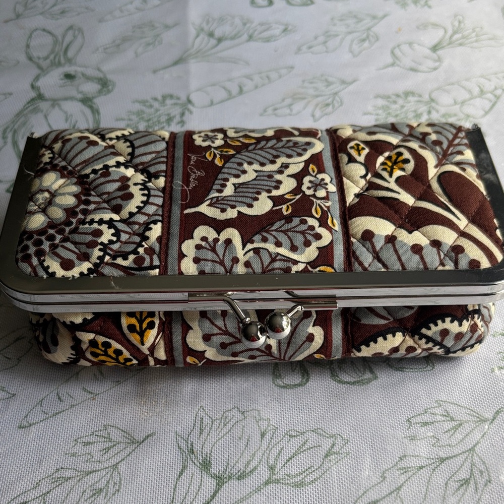 Vera Bradley Floral Patterned kiss lock cosmetic bag